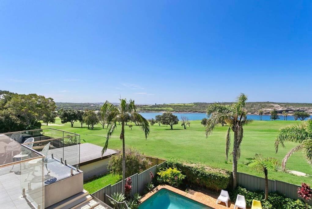 Beachside Seaview House With Private Pool *