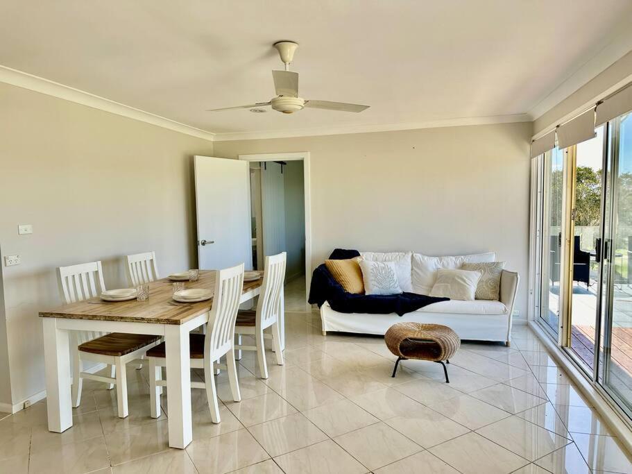 Holiday home Beachside Seaview House With Private Pool *