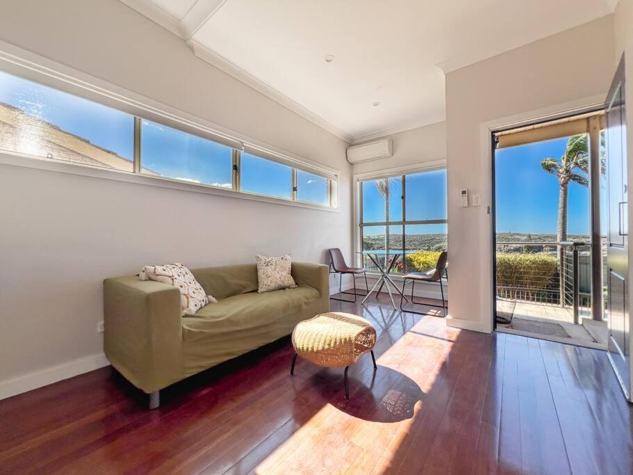 Holiday home Beachside Seaview House With Private Pool *